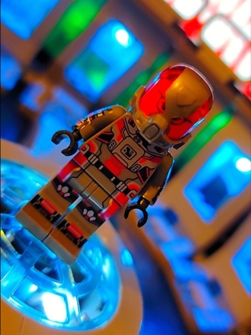 Hank Pym Minifigure Lego Compatible